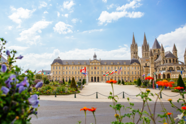 54529-Abbaye-aux-Hommes-Caen-la-mer-Tourisme---Les-Conteurs--Droits-reserves-Office-de-Tourisme---des-Congres-