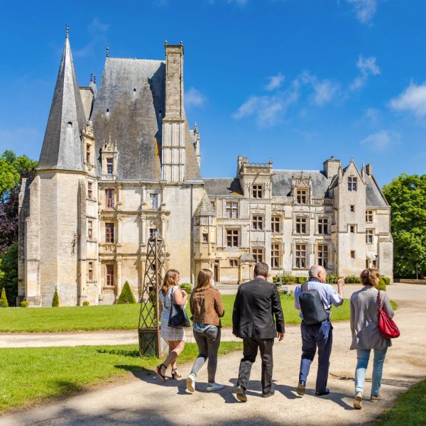 Experience_Normande-visite_des_toits_du_Chateau_de_Fontaine-Henry-Sabina_Lorkin