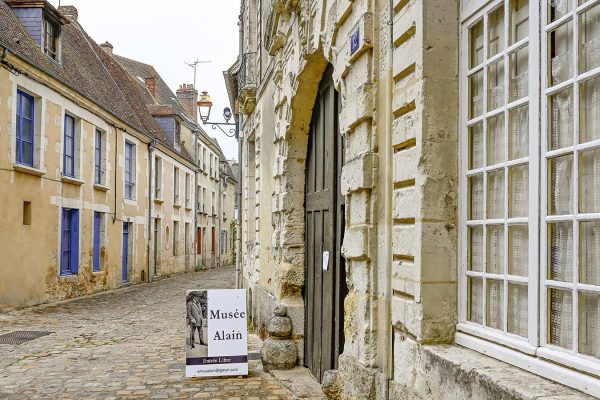 Das Musée Alain in Mortagne-au-Perche. Foto: Hilke Maunder