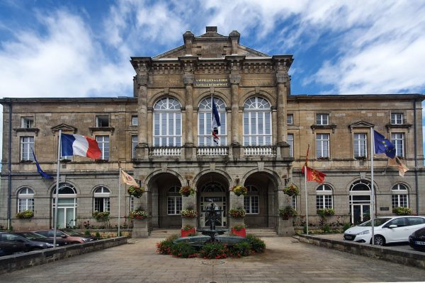 Hôtel_de_ville_de_Domfront