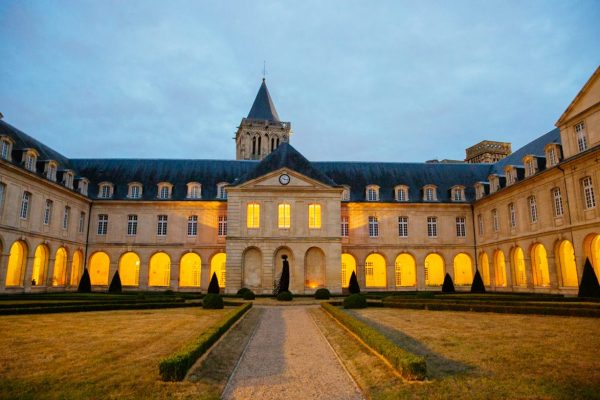abbaye-dames-caen-la-mer-agence-les-conteurs-32-1200x782