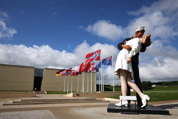 Caen,,France:,"unconditional,Surrender",Sculpture,By,Seward,Johnson,Inspired,By