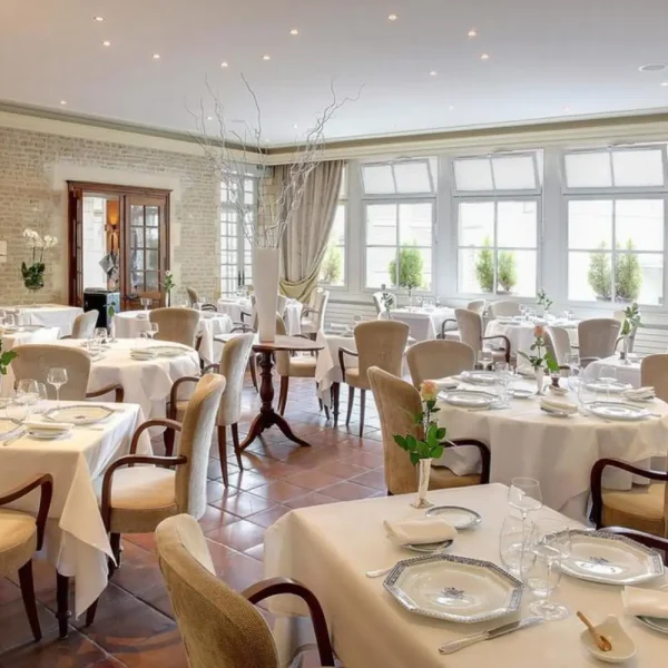 hotel-restaurant-le-dauphin-et-le-spa-du-prieure-restaurant_3446